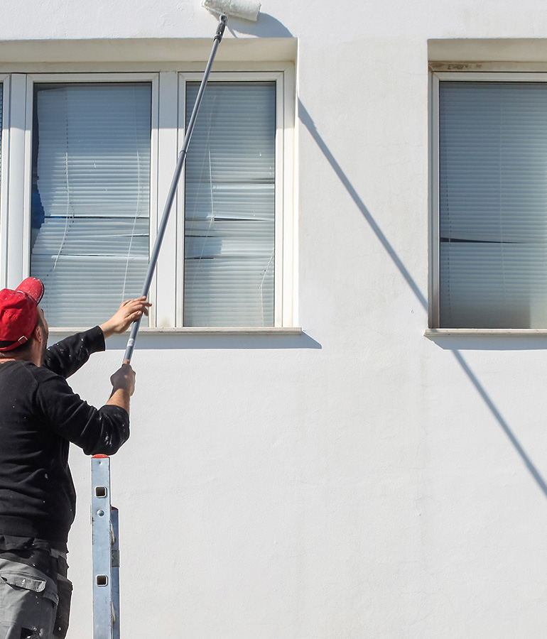 Prestation de peinture extérieure par guillaume Robin, artisan à Amboise